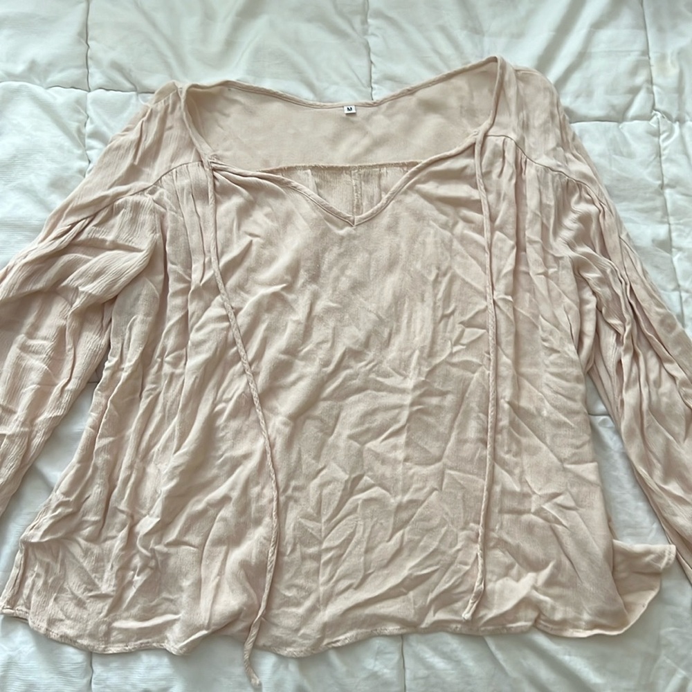 Size M Puffy & Flowy Cream-colored Long Sleeve Top